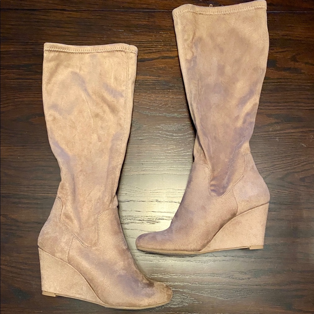 Brand new nude suede wedge boots
